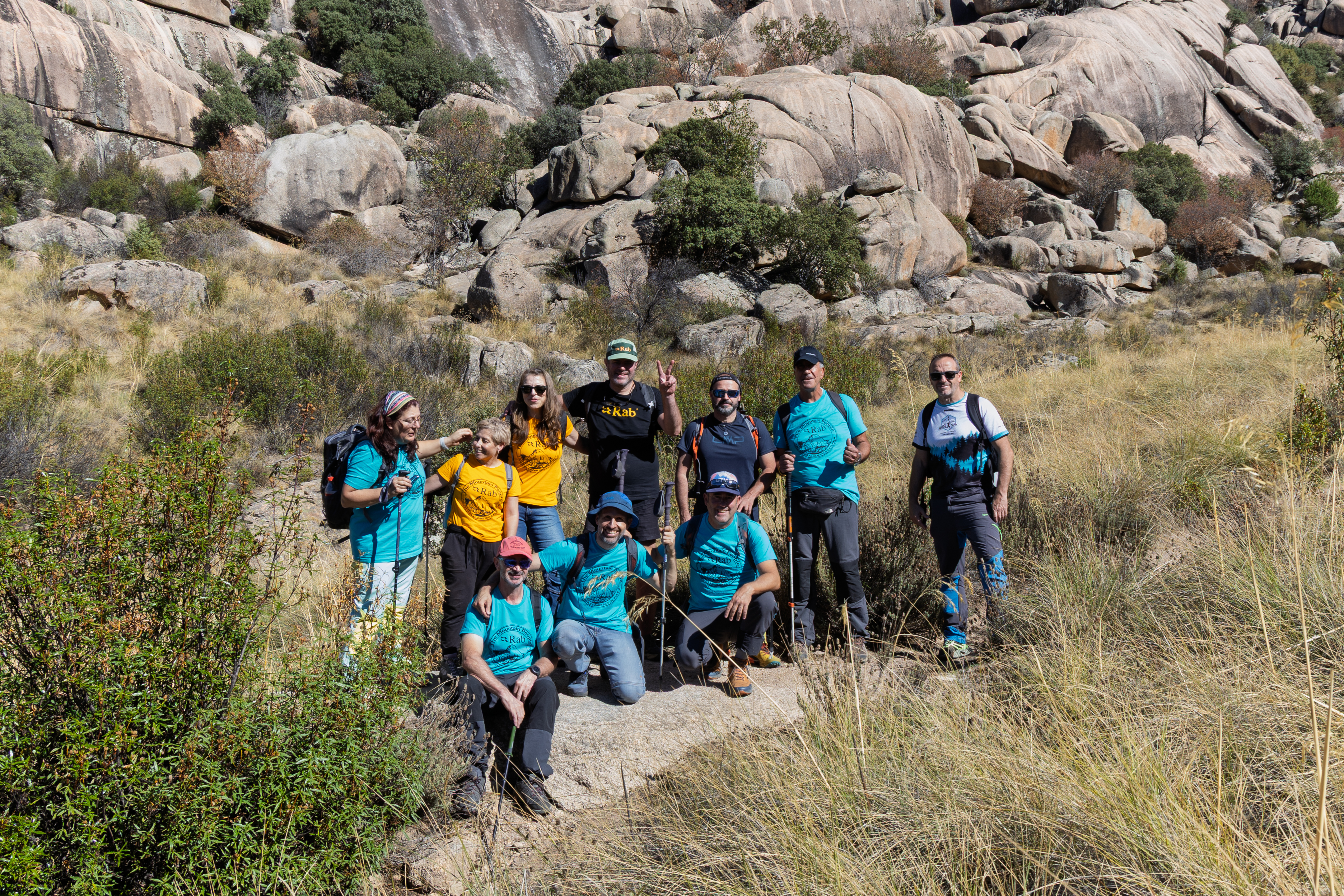 El grupo de Dreaming Awake durante su salida a La Pedriza